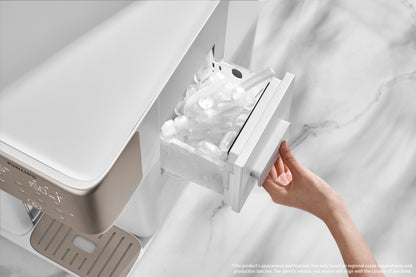 Philips Reverse Osmosis Water Purification Station. Produces purified ice cubes.